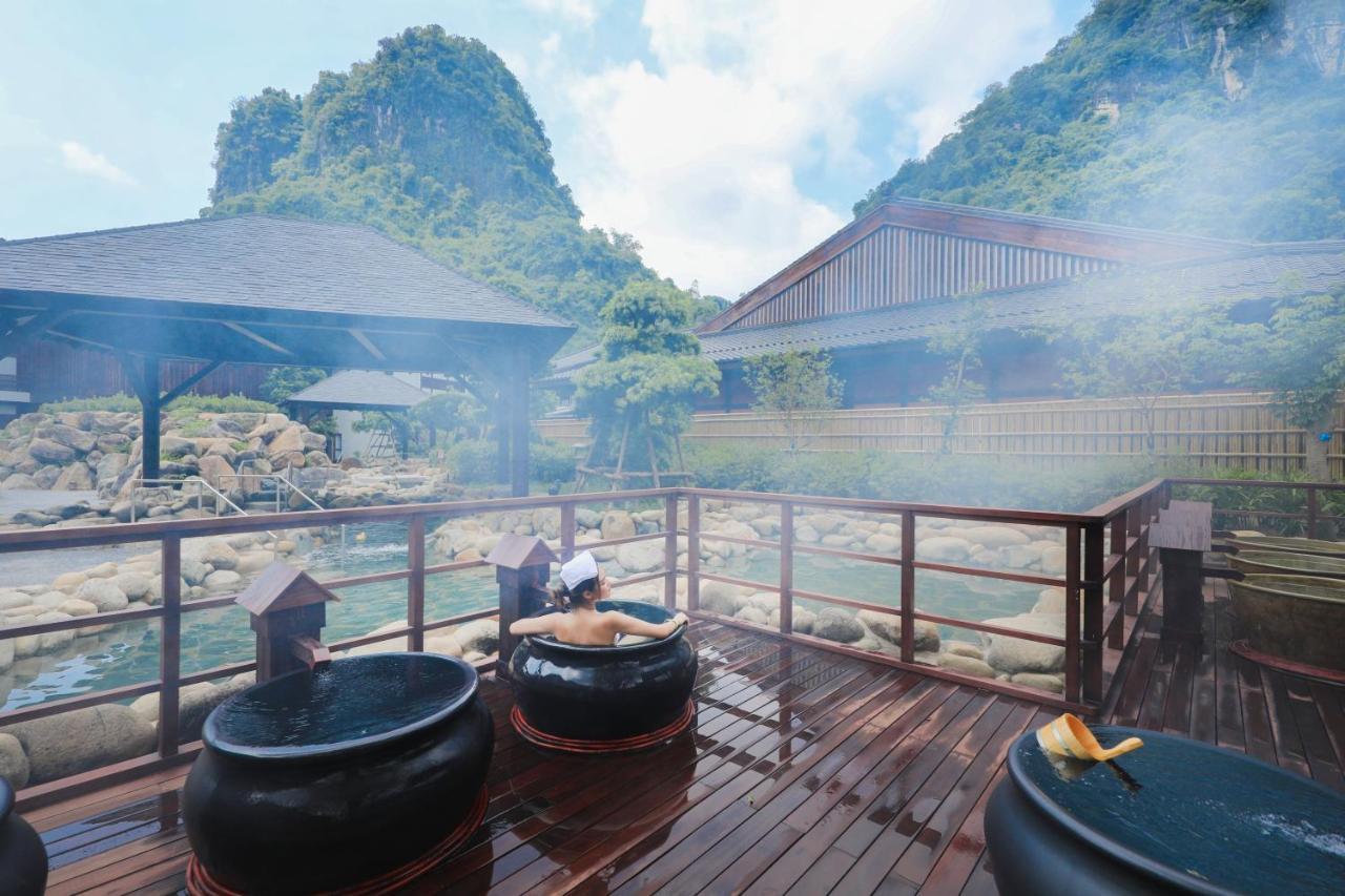 Yoko Onsen Quang Hanh Cam Pha Exterior photo